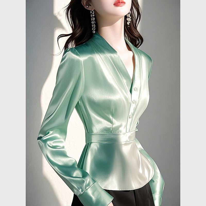 Camicia da donna in raso verde a maniche lunghe, di alta qualità, di tendenza, per l'inizio della primavera, con vita alla francese, di alta qualità, professionale_voghion.com