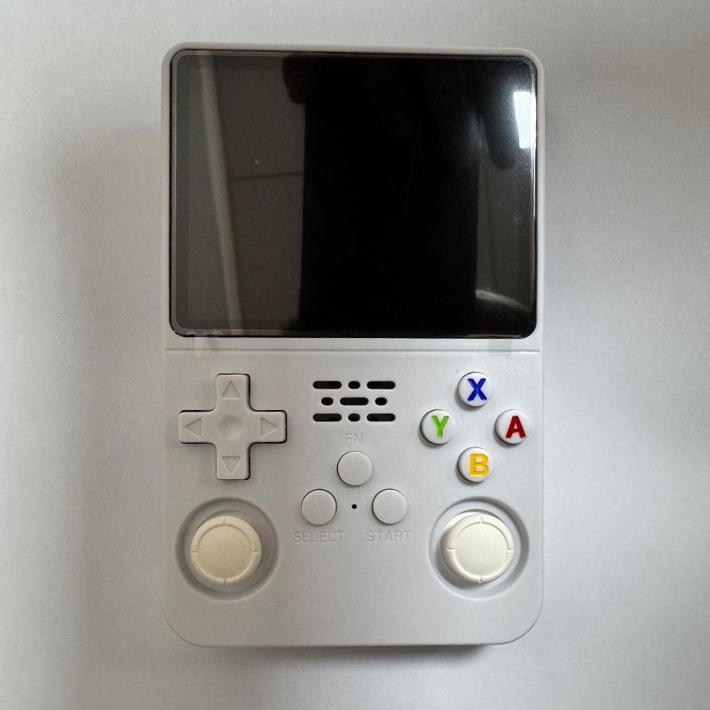 Console di gioco portatile open source R36S: emulatore arcade retrò portatile con doppio sistema, giochi 3D e molteplici opzioni di colore_voghion.com