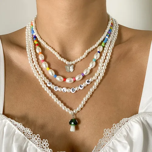 Collana con ciondolo a forma di farfalla con perline di riso a forma di fungo, dolce e fresca, con più elementi in acrilico e catena rotonda_voghion.com