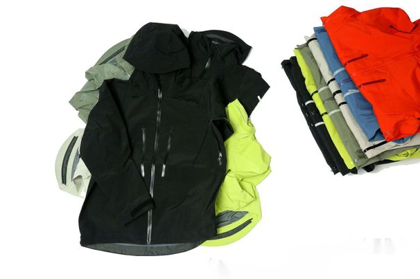 Veste de randonnée Taizhou Bird à coque rigide monobloc, printemps-automne, nouveau tissu imperméable laminé trois couches, idéale pour les voyages en plein air._voghion.com