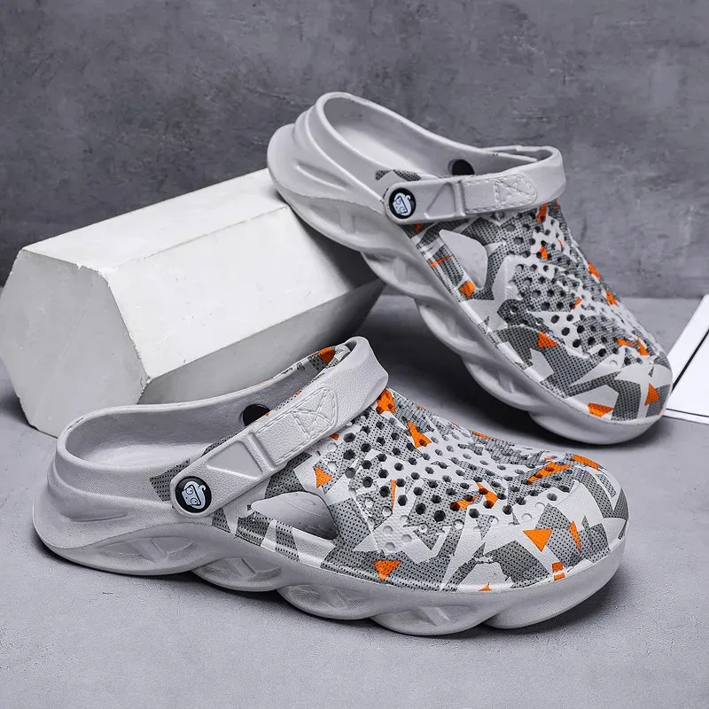 Sandales pour hommes, respirantes, légères et souples, en EVA, pantoufles pour hommes, chaussures de jardin, sabots, chaussures de plage décontractées pour couples_voghion.com