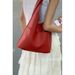Casual Simple Large Capacity For Women Summer 2024 New Niche Bucket Single Shoulder Red Bag_voghion.com