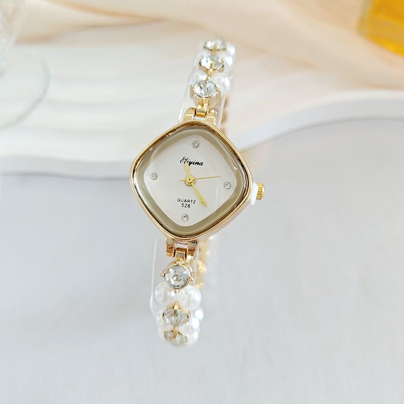 Live Pearl Inlaid Diamond Light Luxury Fashion Bracelet Quartz Women's Watch_voghion.com