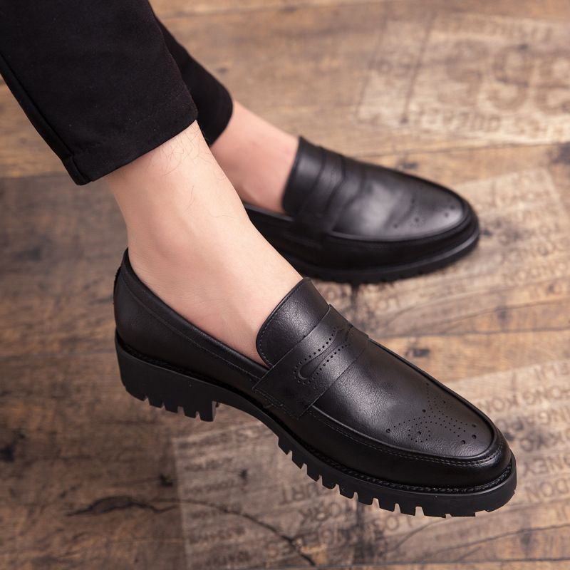 Chaussures de soirée décontractées en cuir véritable britannique pour hommes, de qualité imbattable, à fleurs pointues, grande taille_voghion.com