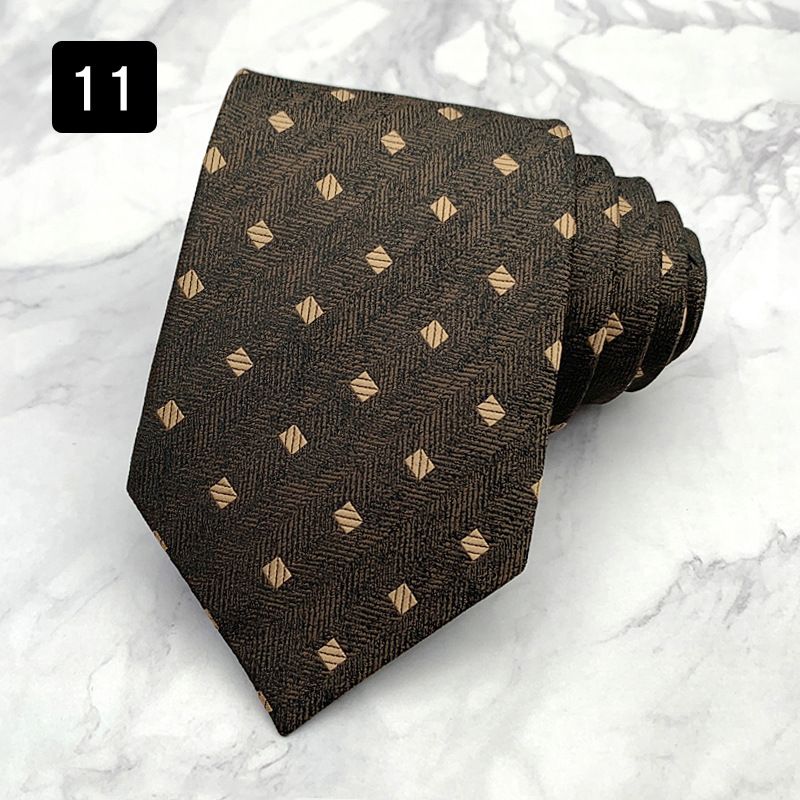 Legați ținute formale cu model pentru bărbați, selecție de accesorii la modă la modă pentru afaceri și petrecere a timpului liber_voghion.com