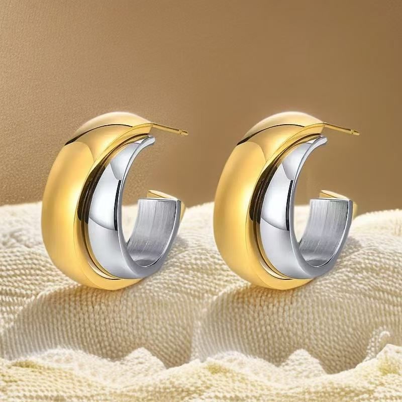 Orecchini a cerchio da donna in acciaio al titanio a forma di C, orecchini a polsino a mezzaluna sovrapposti bicolore color oro e argento_voghion.com