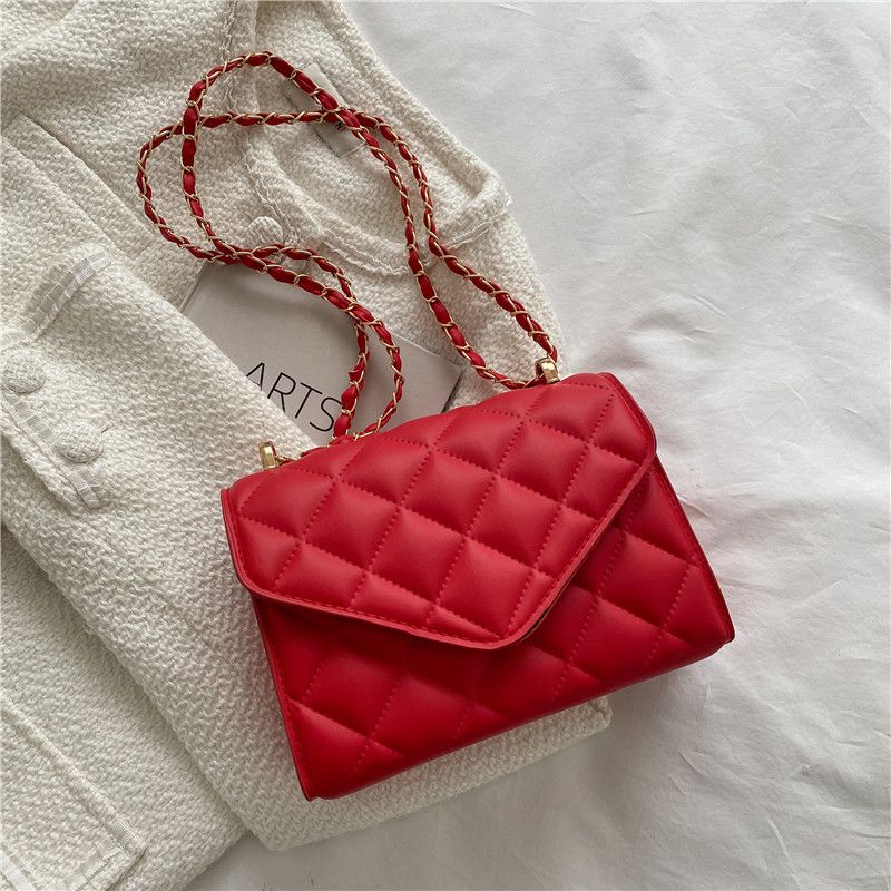 New Fashion Small Fragrant Wind 2024 Chain Crossbody Gas Texture Diamond Grid Indentation Single Shoulder Women's Bag_voghion.com