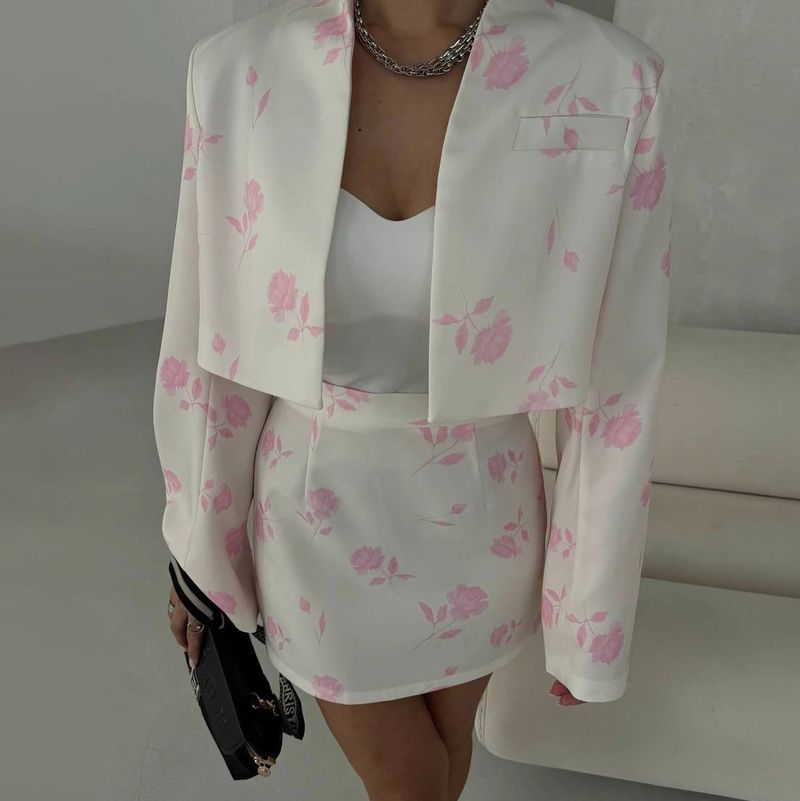 Damenbekleidung Temperamentvolles Blazer-Kleid-Set mit Blumendruck – Kurzärmlige Jacke und Bleistift-Minirock, zweiteiliges Outfit für elegante Bürokleidung_voghion.com