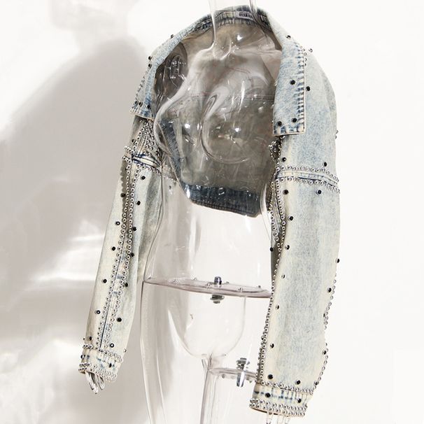 Giacca corta in denim stile scialle a vita alta vintage lavata con rivetti intarsiati a diamante, modello Niche 2025_voghion.com