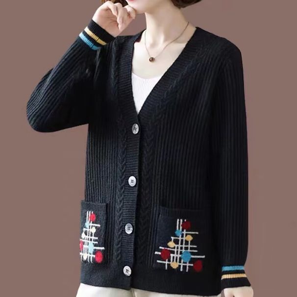 Eleganter Cardigan mit V-Ausschnitt und zwei Taschen. Weicher Strickpullover mit offener Vorderseite. Bequemer, lockerer Schnitt. Langarm-Überzug. 3D-Jacquard-Muster_voghion.com