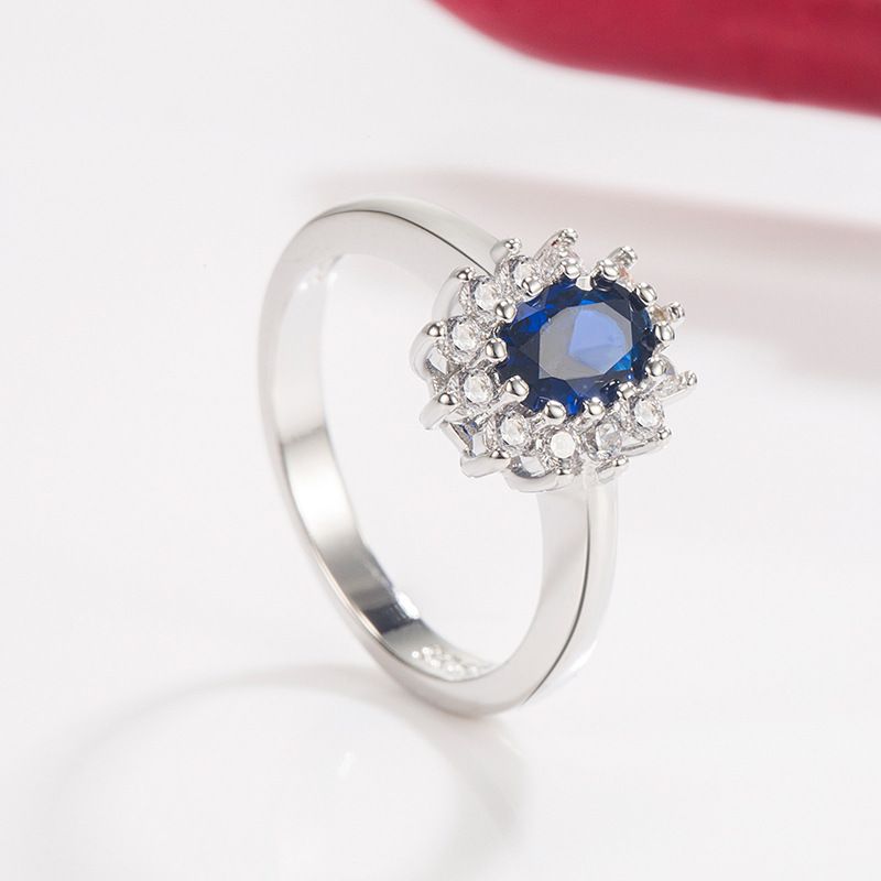 Collezione di anelli in zircone e smeraldo con diamanti pieni per donna, un tocco di alta qualità con intarsi in cristallo blu_voghion.com
