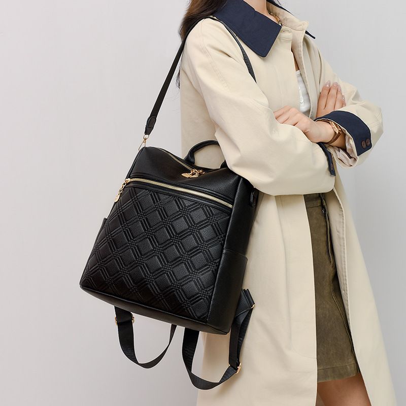 Embossed Shoulder For Women New Style, Fashionable And Large Capacity, Casual Travel Class Commuting Backpack,_voghion.com