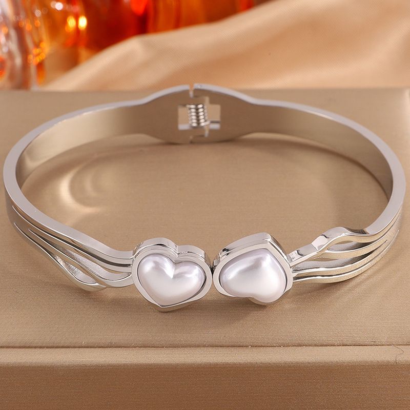 Titanium Steel Bracelet European And American Fashion Women's Cross Border Hot Selling Love Pearl Hollow Elastic Non Fading Bracelet Jewelry Bracelet_voghion.com