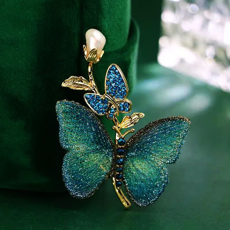 New luxury brooch with exquisite embroidery, butterfly chest flower, fashionable personality, elegant temperament, suit_voghion.com
