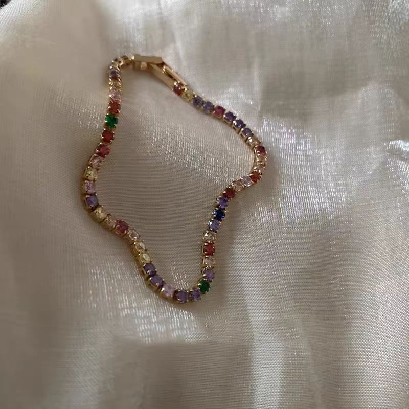 Braccialetto colorato con zirconi e dopamina per donne, semplice, alla moda, design di nicchia, gioielli per la mano, personalità e temperamento del migliore amico._voghion.com