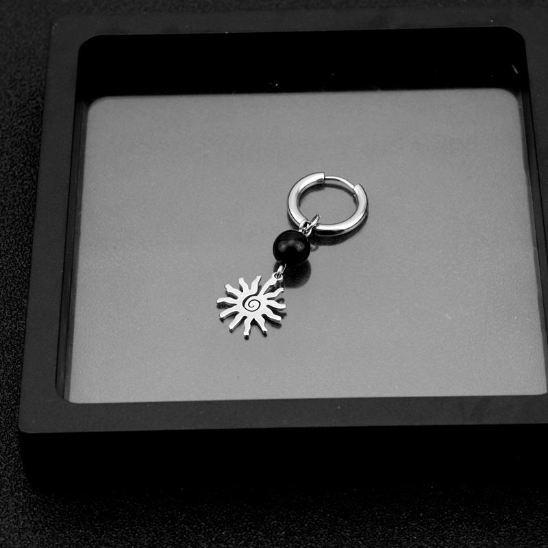 Orecchini di perle riflettenti con piccolo sole, ciondolo in acciaio inossidabile al titanio, hip hop, trendy e cool_voghion.com