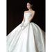 Elegantes Satin-Brautkleid – Trägerloses Vintage-Brautkleid in A-Linie mit Prinzessinnenärmeln und Spitzendetails – Formelles Kleid mit hoher Taille für die Braut_voghion.com