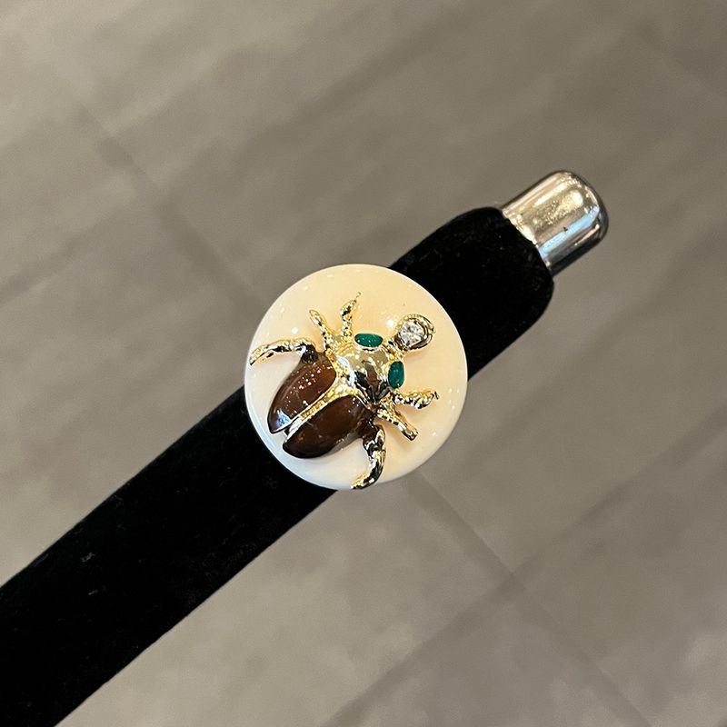 Handgefertigter, runder Diamant mit eingelegtem Stein für Damen, einzigartiges Käfer- und Bienendesign, übertriebener Vintage-Zeigefingerring_voghion.com