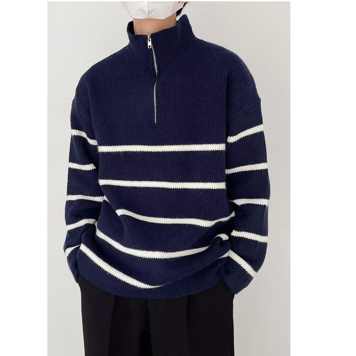 Suéter masculino de malha trançada com zíper médio - Pulôver de gola alta com caimento relaxado para uso casual no inverno_voghion.com