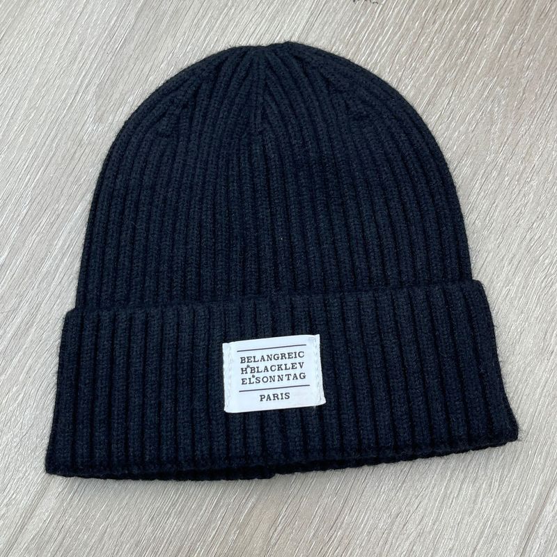 Hat Stars with the same letter logo knitted woolen hat style face-showing small cold hat for men and women warm solid color trendy and simple_voghion.com
