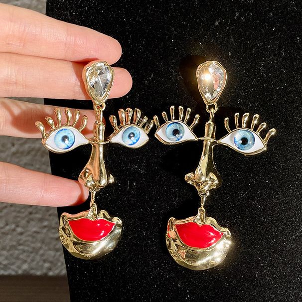 Unique Niche Eye Vintage Retro Red Lip Long Necklace Exaggerated Western Style Sweater Chain_voghion.com