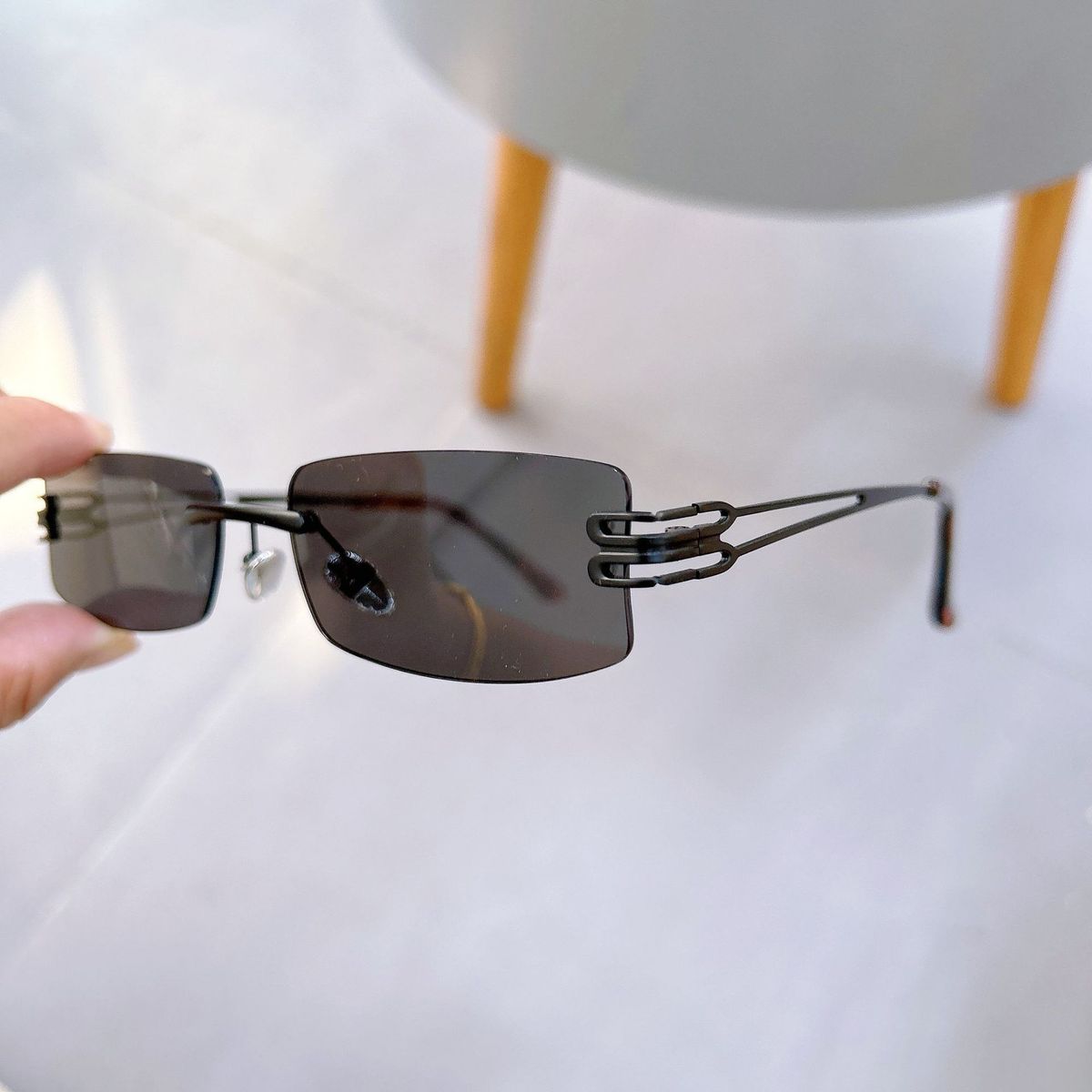 Männer Sonnebrëll Fraen Brëll Frame Klassesch Quadrat Fräizäit Luxus véiereckege Brëll Multicolor Fashion Frames Sonnebrëll_voghion.com