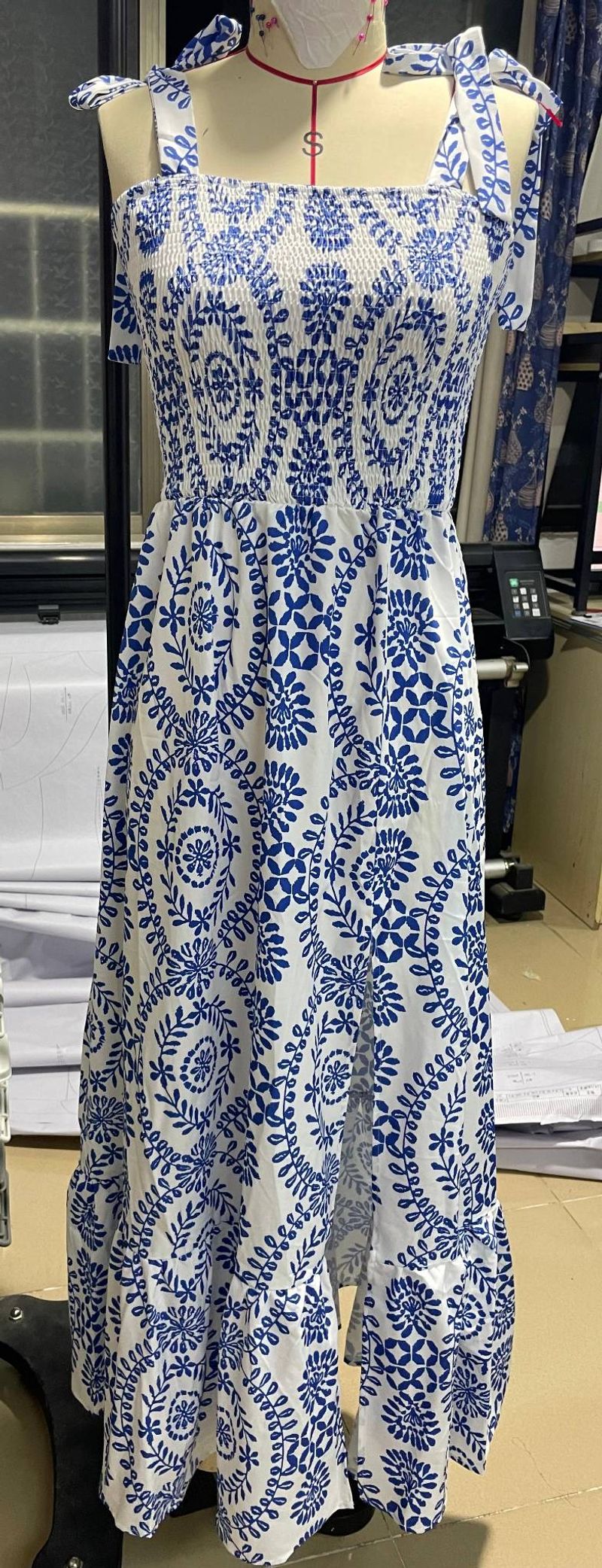 Printed sleeveless tie with holiday style slip dress with split_voghion.com