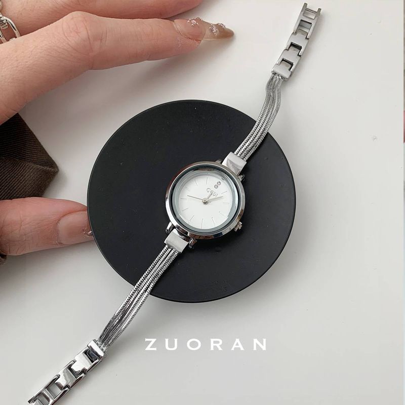 Women's Watch Tassel Silver Round Fashion Cool Temperament_voghion.com