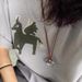 Collana con ciondolo a forma di ferro di cavallo in metallo a forma di U, in corda di pelle di caffè, con design di nicchia, da donna, astratta, in argento, lunga catena per maglione_voghion.com