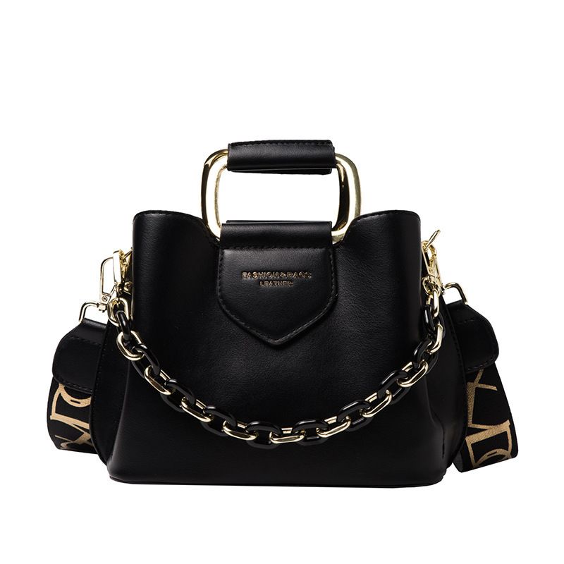 Women's 2024 new bucket Korean version shoulder handbag chain commuting crossbody women's small bag_voghion.com