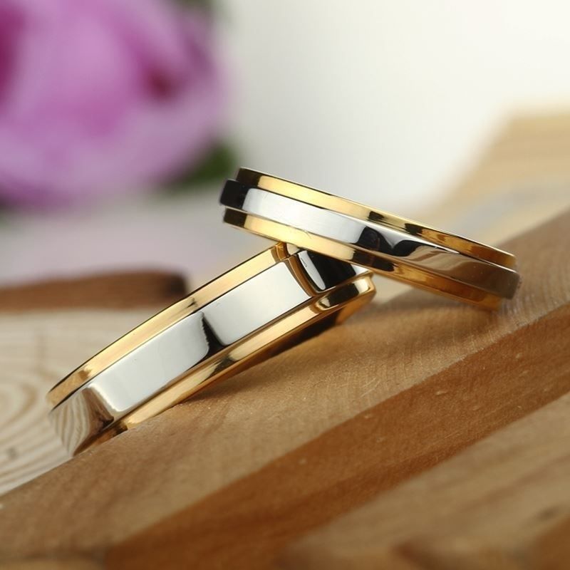 Ready Stock Custom Gravur Name Mode einfache Titan Stahl Herren Liebhaber Paar Allianz Gold Ehering Ringe_voghion.com
