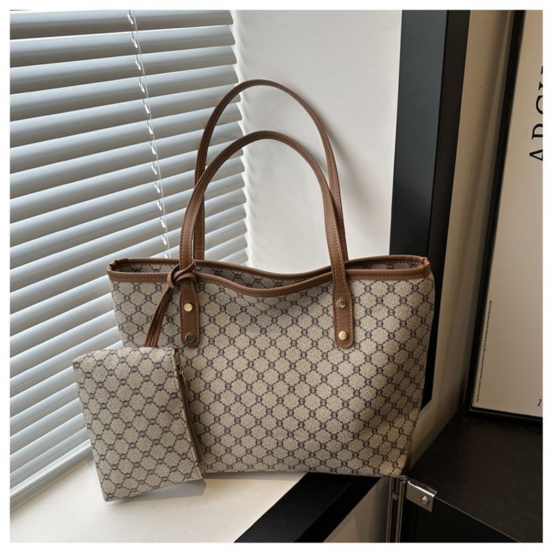 Women's Bags Retro Large Capacity Handbags For Women,New Style Underarm Tote Bags, Fashionable Commuting Single Shoulder Mother And Child Bags_voghion.com