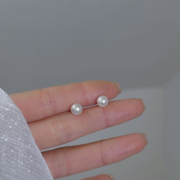 2023 New Trendy Pearl Silver Needle Round Stud For Women Niche Design Light Luxury High-end Earrings_voghion.com