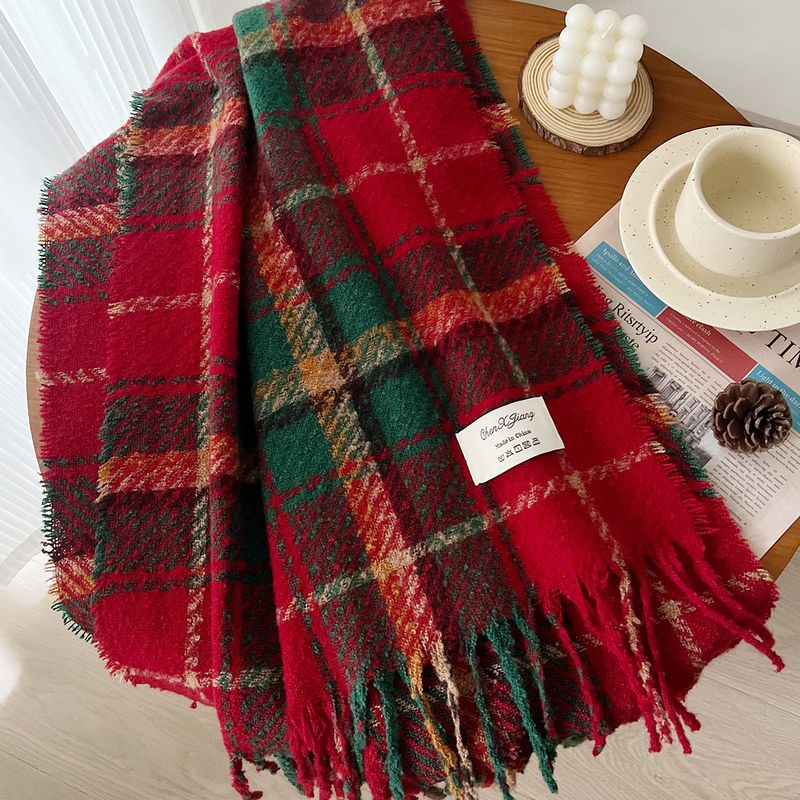 New Year Christmas atmosphere for women, winter Korean style, red checkered outer layer, warm long shawl scarf_voghion.com