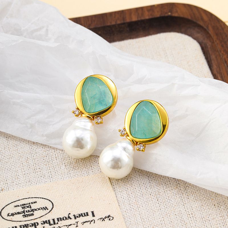 Orecchini da donna in schiuma di sirena con perle di giada verde e barocco francese_voghion.com