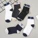Neue Frühling Herbst männer Mid Rohr Einfarbig Atmungs Komfortable Einfache Mode Geschenke Männliche Knöchel Socken_voghion.com