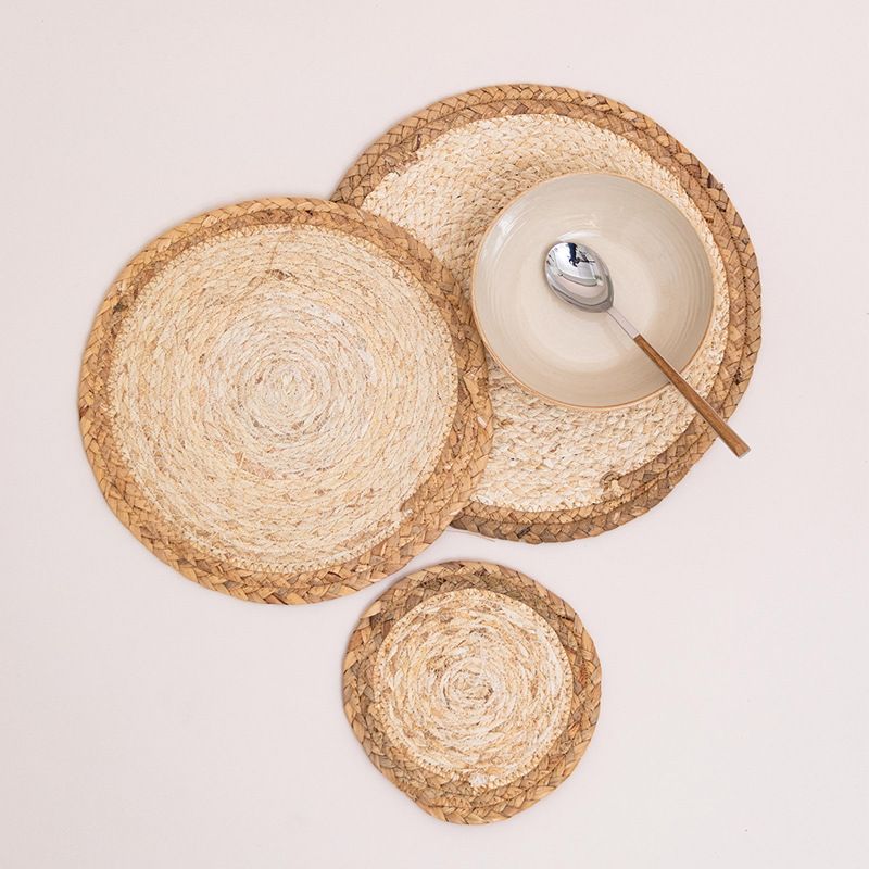 Sottobicchieri in giacinto d'acqua - Tovagliette all'americana intrecciate a mano e resistenti al calore per sala da pranzo e casa (set di 4 tovagliette all'americana in fibra naturale)_voghion.com