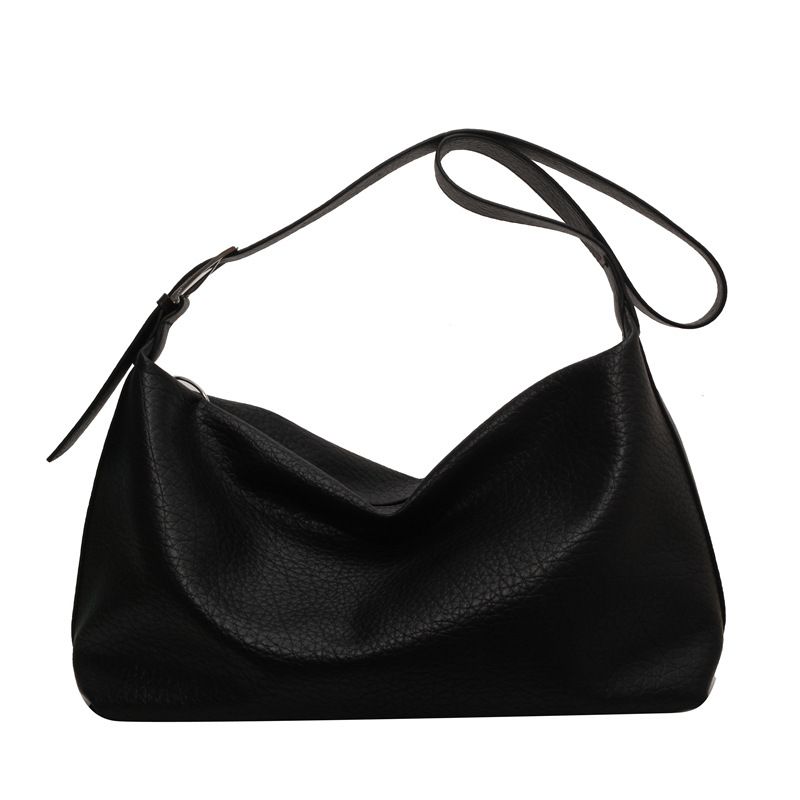 Women's bag simple portable large-capacity bag women's new fashion tote bag 2023 niche trendy armpit bag_voghion.com