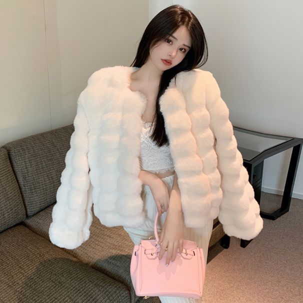Women’s Faux Fur Jacket – Winter Luxe Short Coat With Plush Rabbit-Like Texture (S-XL, Cream/Black, 3D Embossed, Office-to-Outing Versatile)_voghion.com