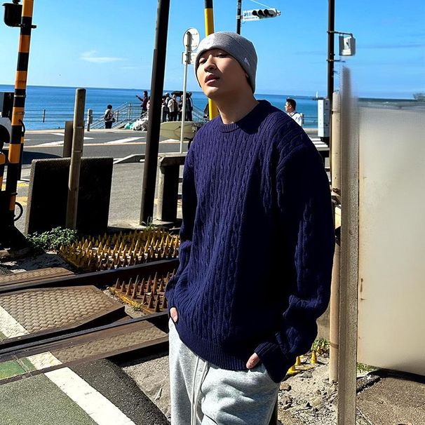 Men's Clothing Fashion Solid Color Sweater Men's Casual Chunky Knit Sweater Winter Vintage Cable Crewneck Pullover Solid Color Loose Fit Tops_voghion.com