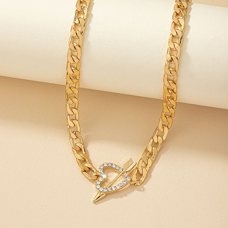 Collana a forma di cuore dal design unico e di nuova concezione per le donne, catena con clavicola tempestata di diamanti di alta qualità_voghion.com