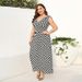 Hot selling new high-end black and white plaid V-neck dress women's temperament and a large swing long Plus size Dresses_voghion.com