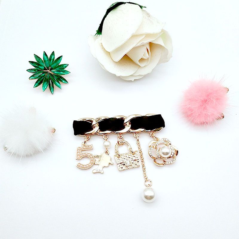 Small fragrant fabric handmade creative Brooch Chain unisex Pearl Accessory Pin Silk scarf buckle_voghion.com