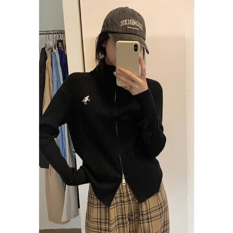 Damenbekleidung Weiße Strickjacke für Damen Herbst-Oberbekleidung Dünnes, schmales Poloshirt_voghion.com