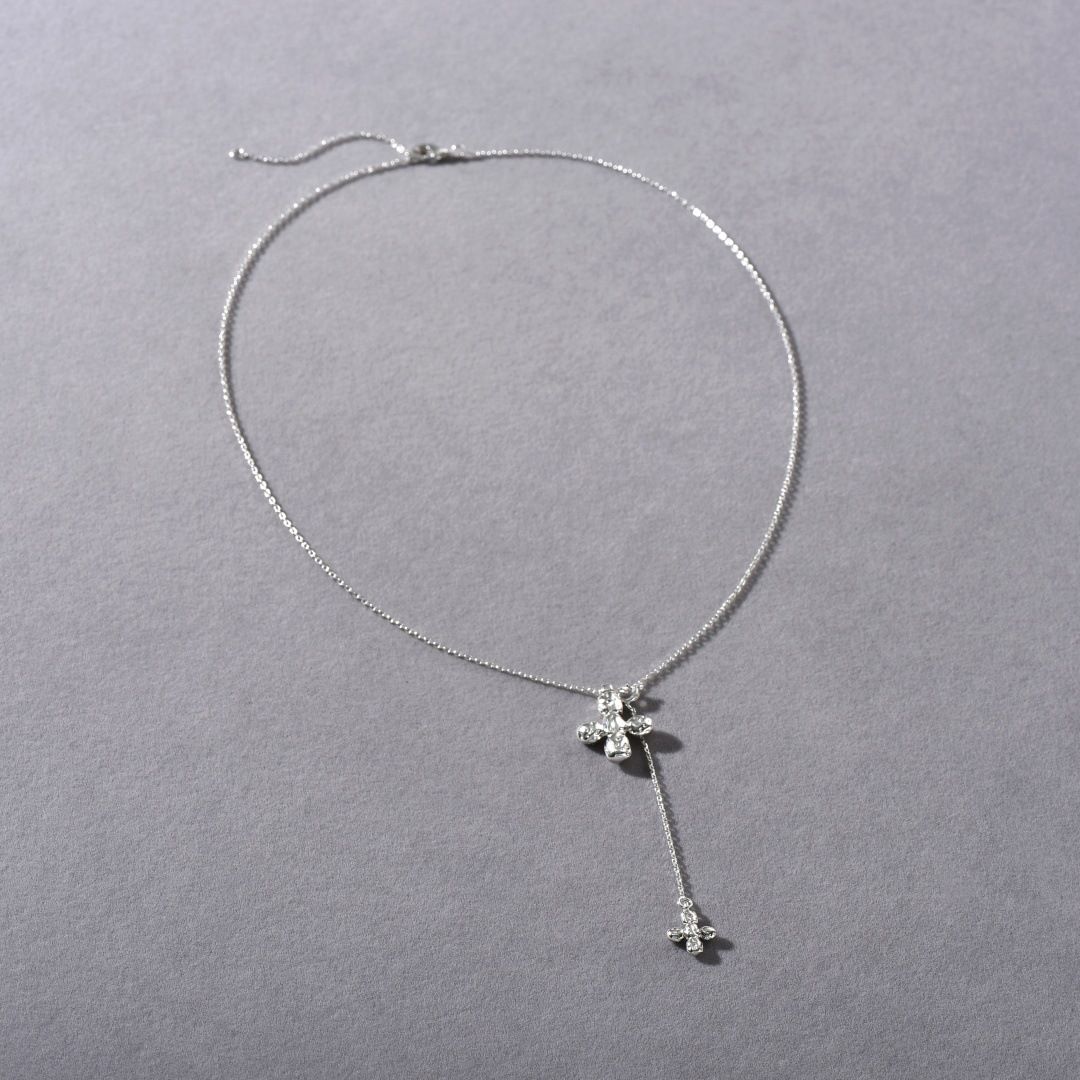 Collana con ciondolo a croce elegante da donna, catena minimalista a strati per l'uso quotidiano, in oro e argento, collana versatile di alta qualità._voghion.com