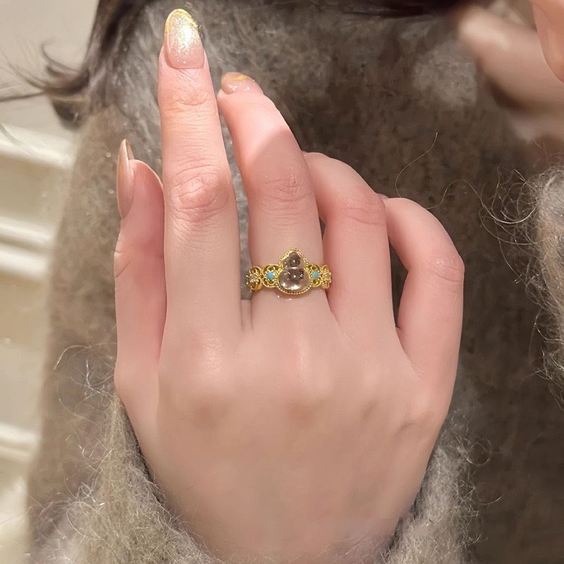 Nuovo anello per dito indice con design a nicchia di diamanti intarsiato con pizzo cavo in stile antico artistico cinese in giada zucca_voghion.com