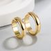 Prstan zlat, preprost gladek prstan, prstan za par, tekstura materiala, dolgotrajen prstan, ki ohranja barvo_voghion.com