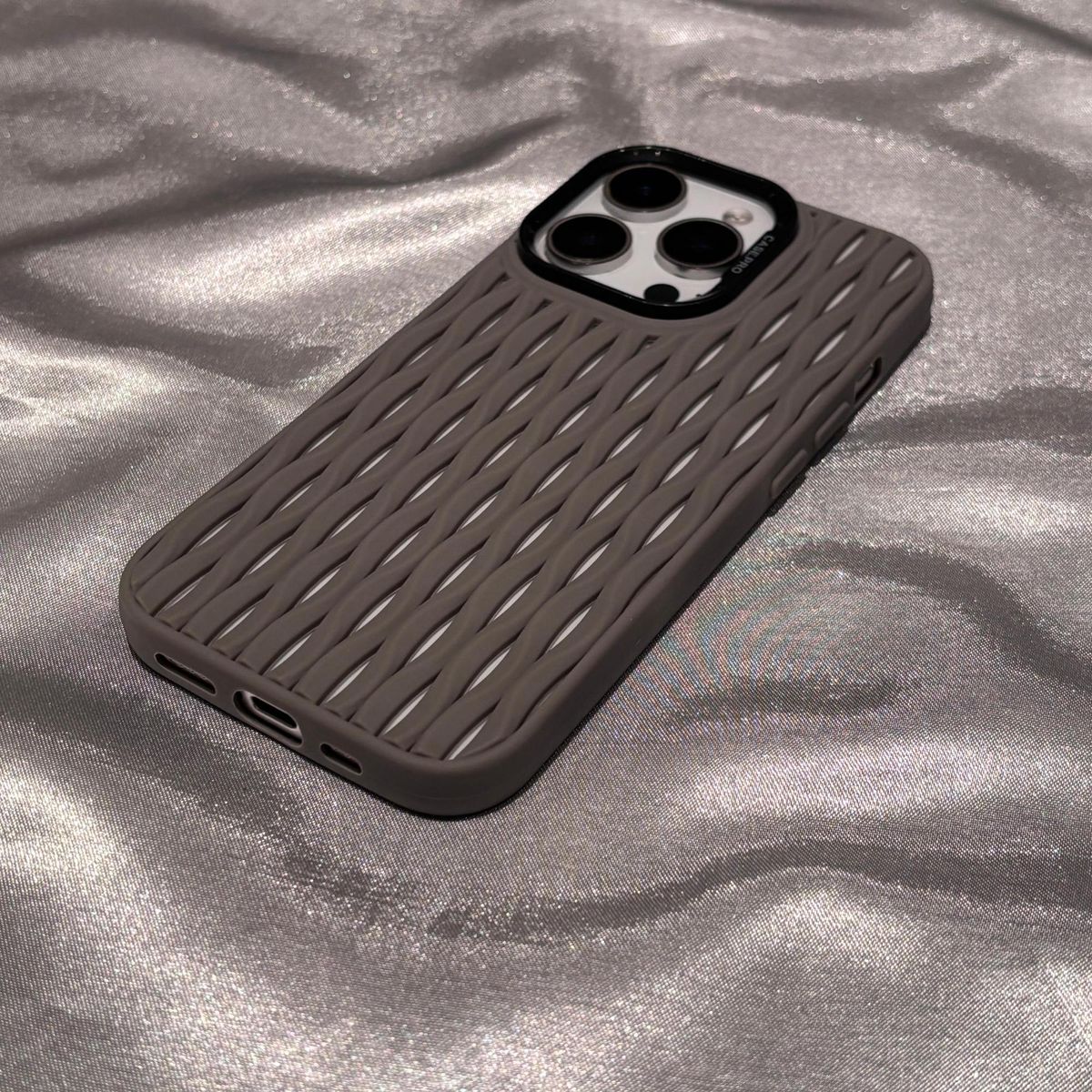 Compatibile con 16 Phone Grille 15 Pro Max Custodia protettiva per iPhone 14 13 Copertura completa Dissipazione del calore 12 Custodia_voghion.com