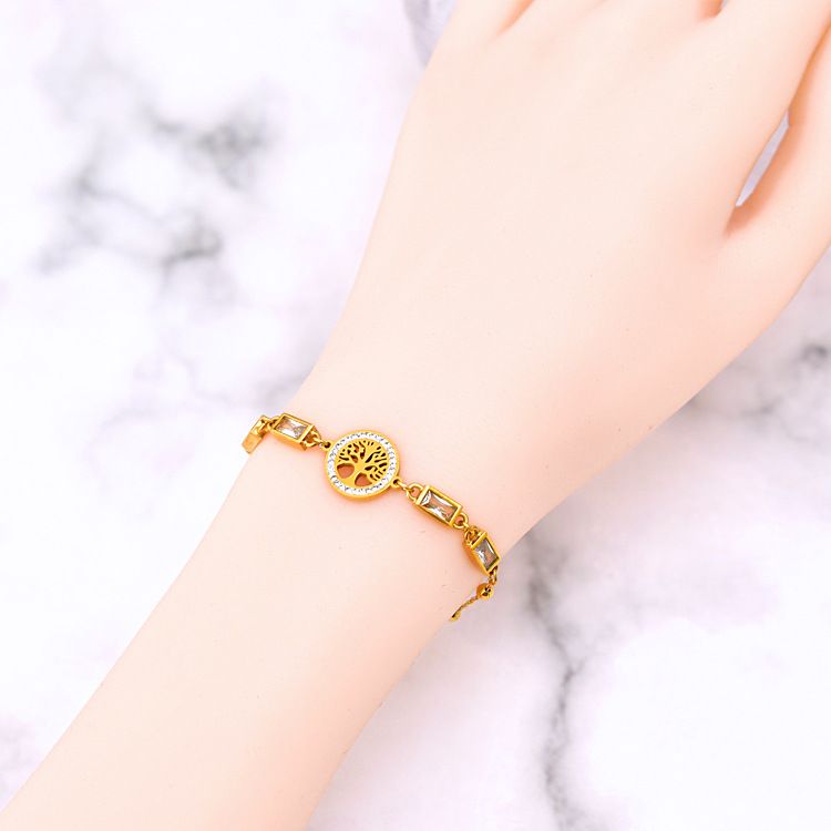 Collana con orecchini e bracciali placcati in oro placcato in acciaio al titanio geometrico in stile moderno_voghion.com