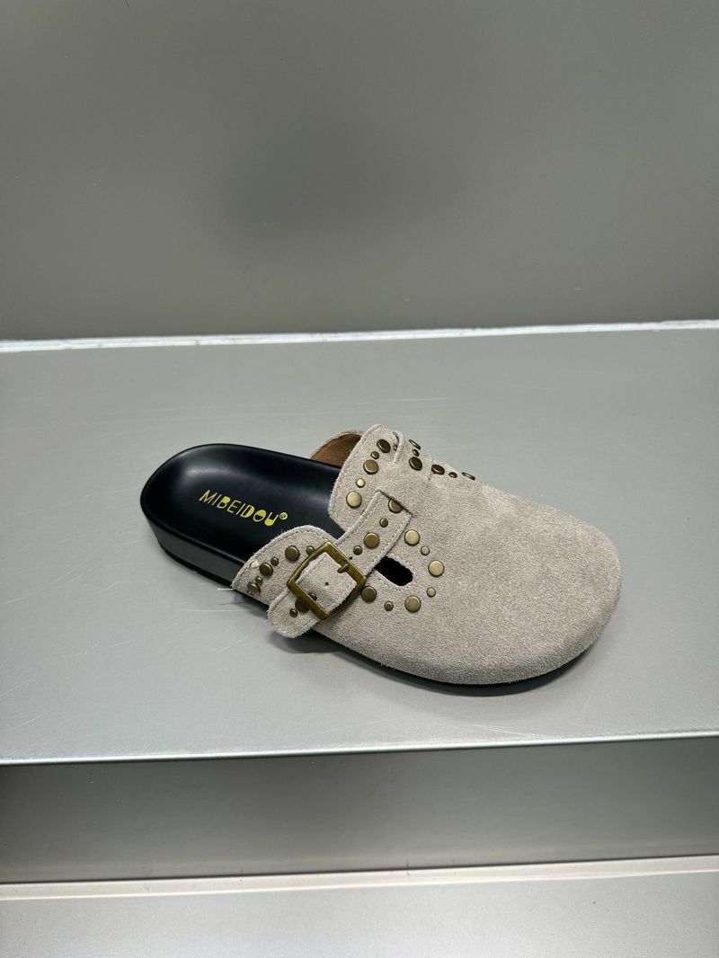 Made Of Genuine Leather, With Rivets A Toe Cap, The Haken Slippers Suitable For Women's Outdoor Wear In 2025. The New_voghion.com